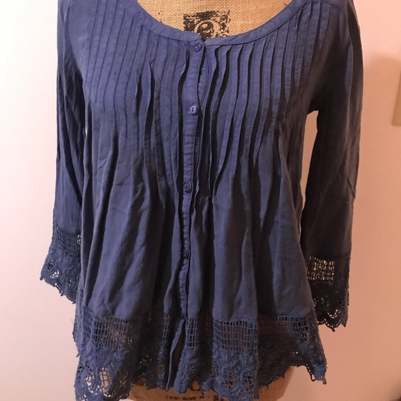 Women’s American Eagle caged peasant blouse - Picture 4 of 6